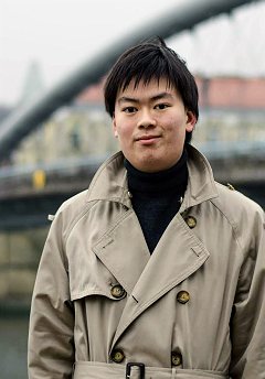 Zhen Yu Ding